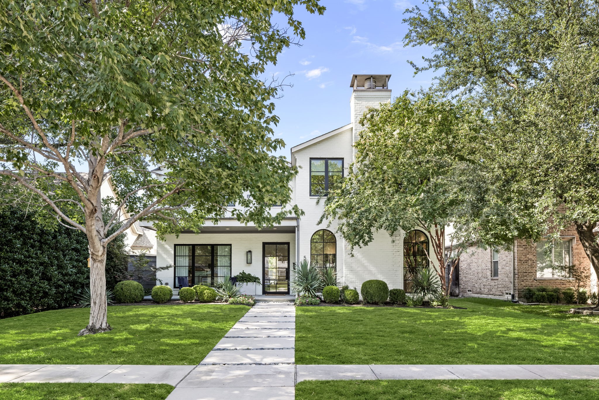 5739 Stanford Avenue Dallas TX 75209