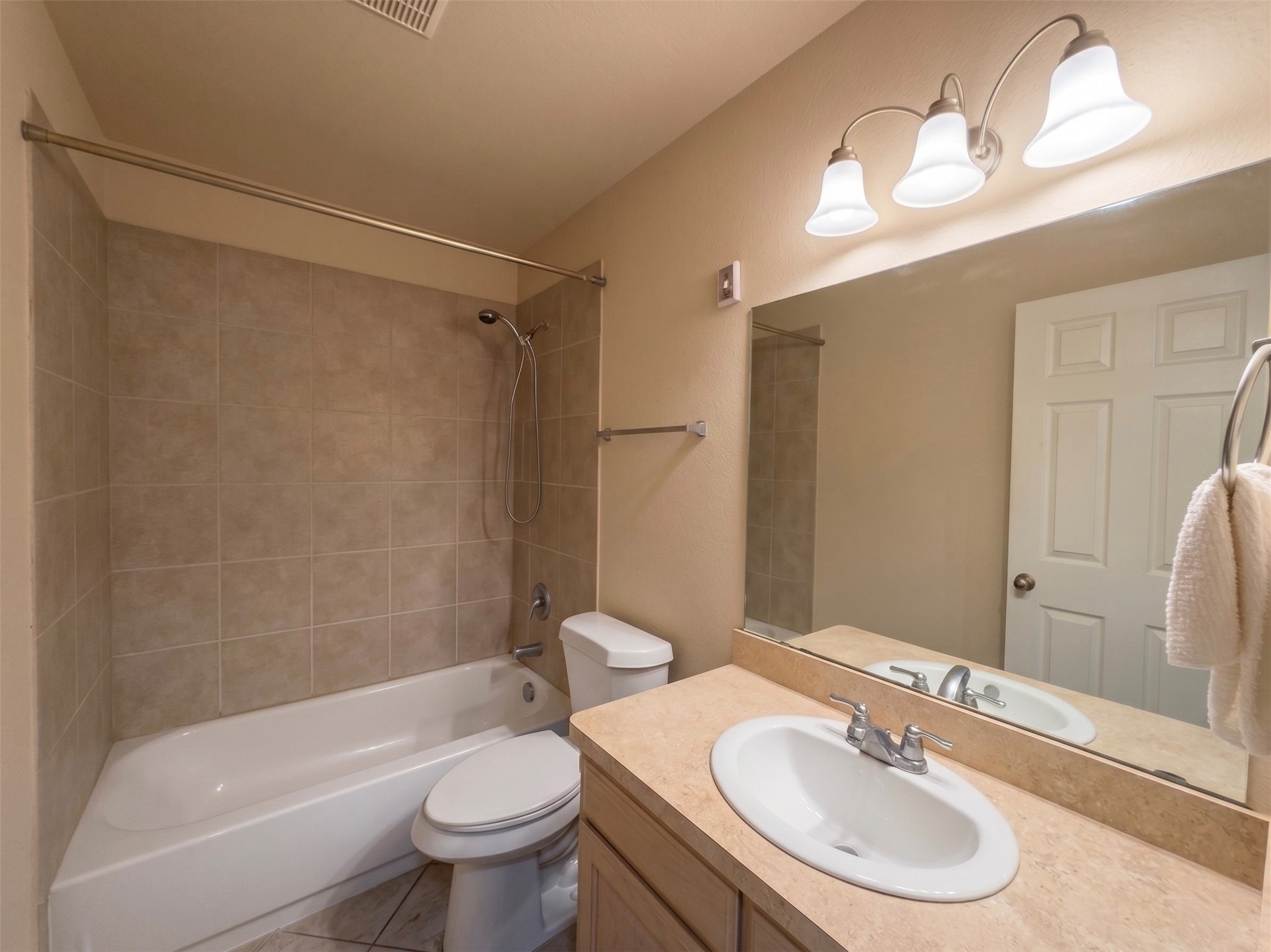 1995 Castle Drive Garland TX 75040