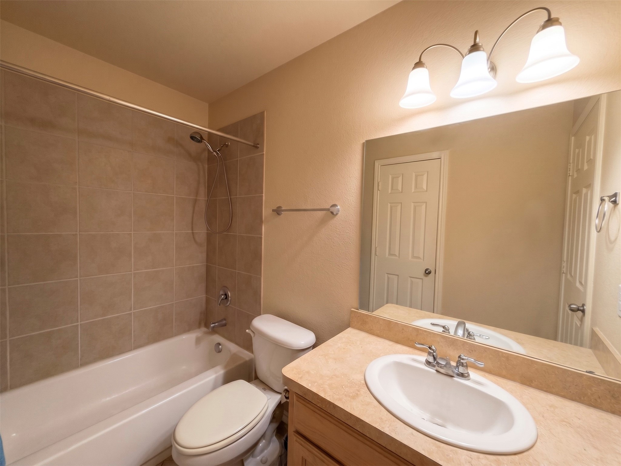 1995 Castle Drive Garland TX 75040
