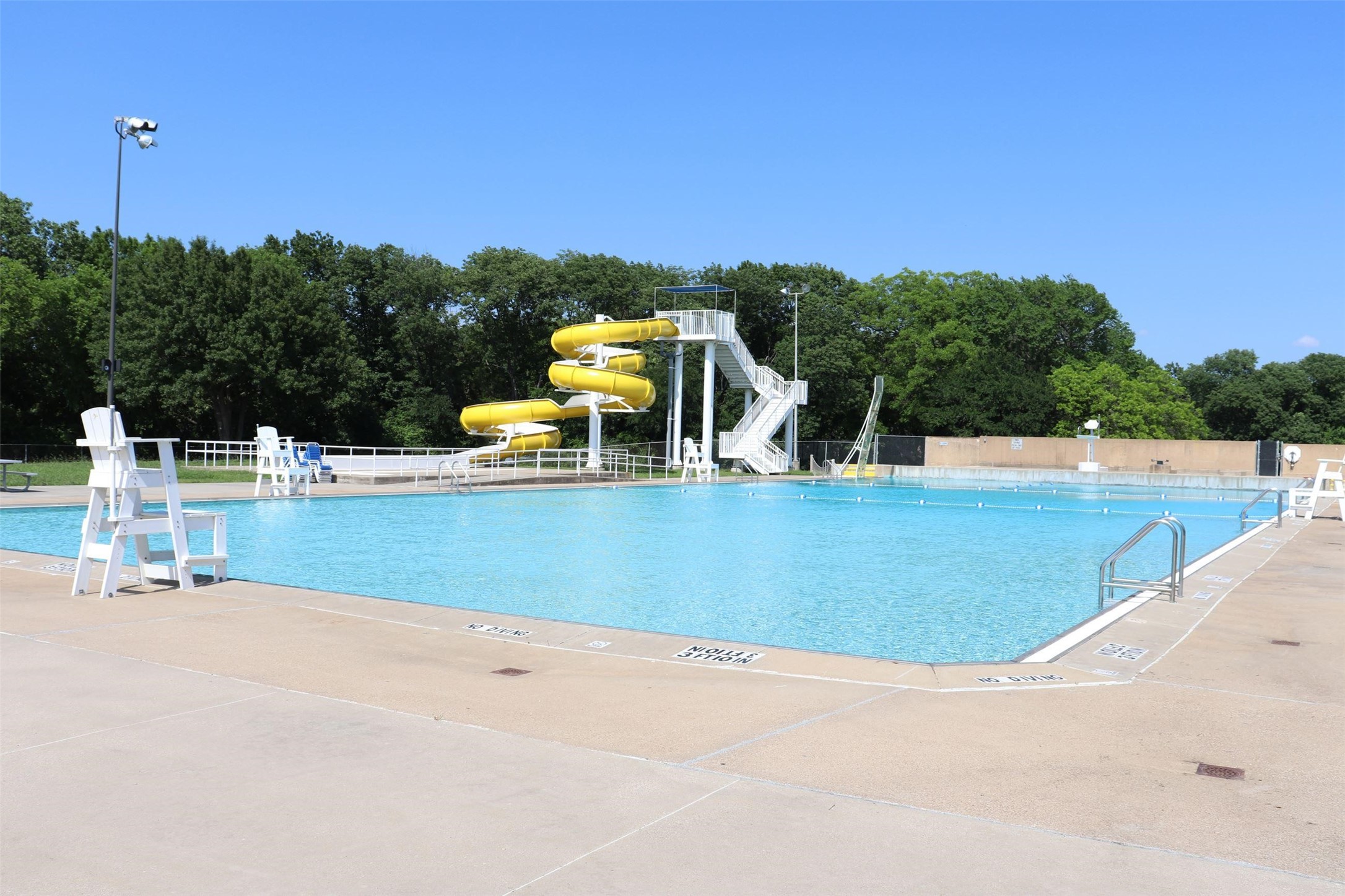 1995 Castle Drive Garland TX 75040