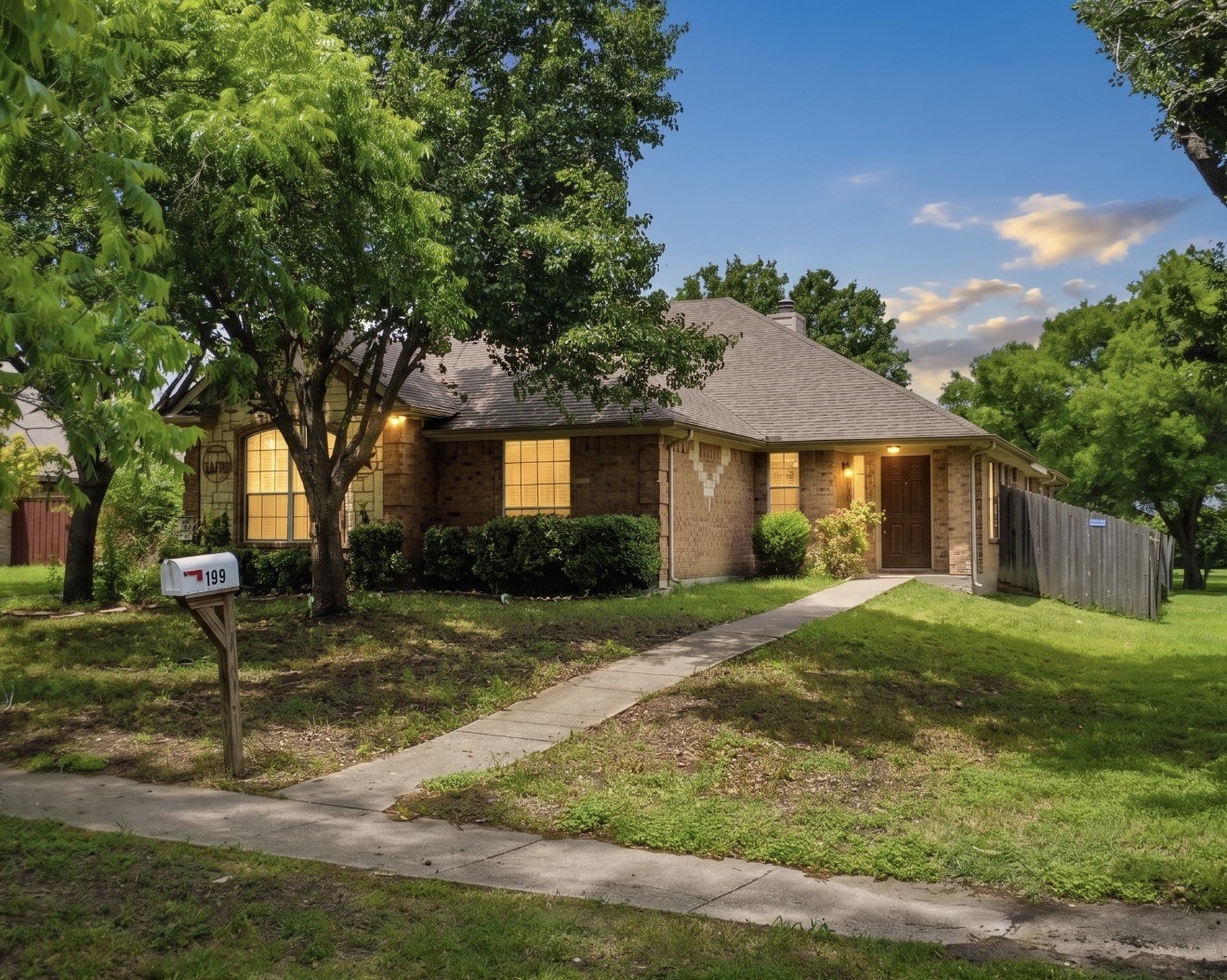 1995 Castle Drive Garland TX 75040