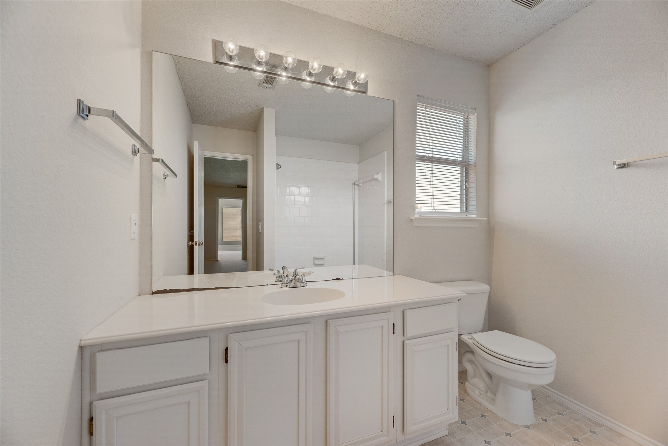 904 Lake Bluff Drive Lake Dallas TX 75065