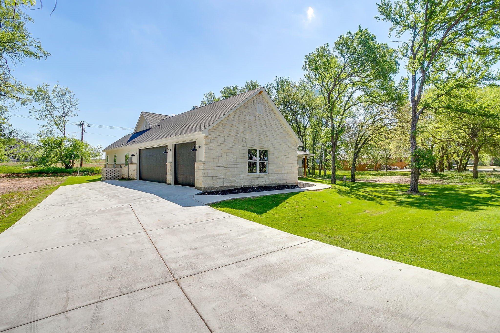 6705 Westover Drive Granbury TX 76049