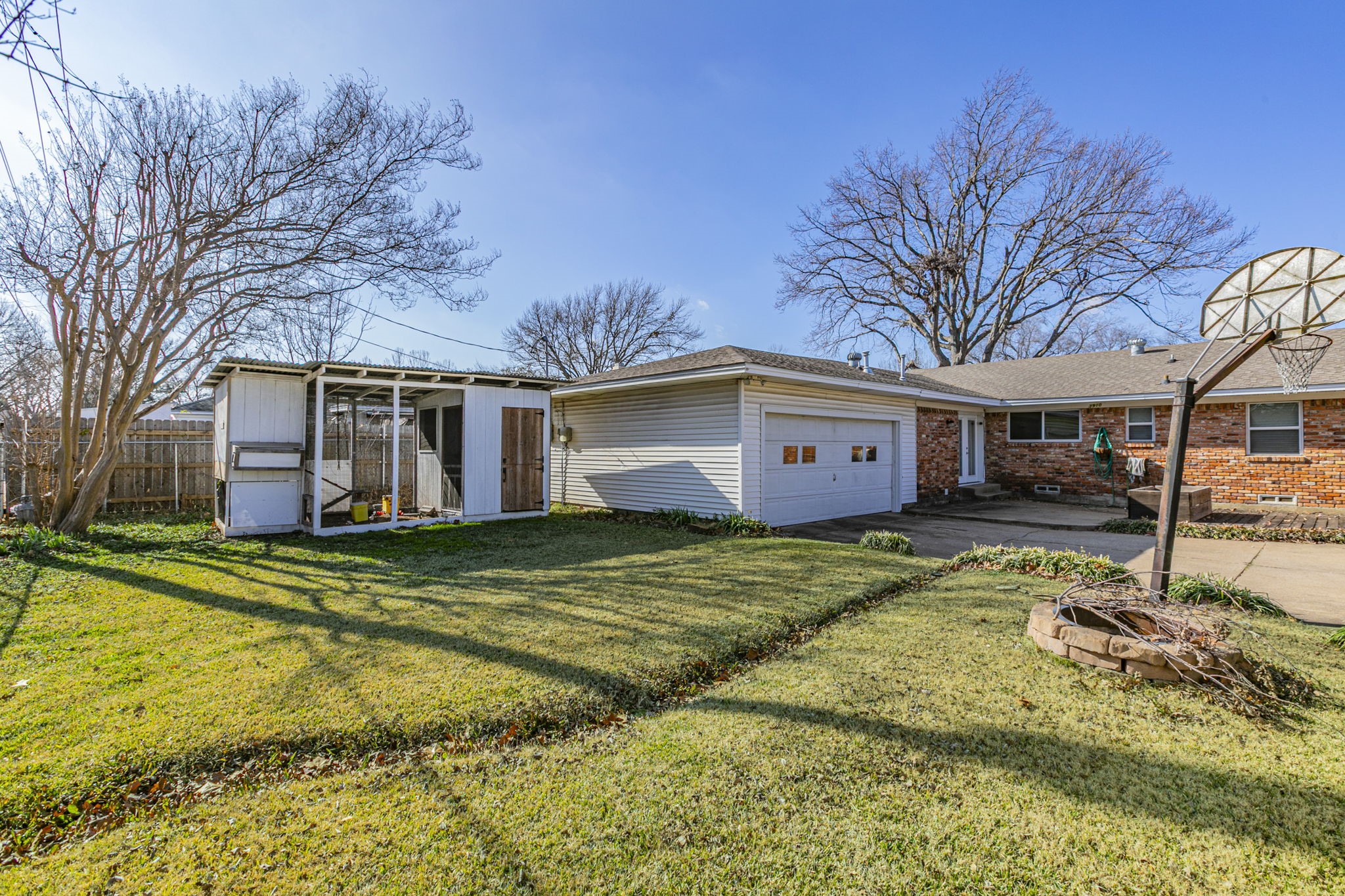 3910 Douglas Drive Garland TX 75041