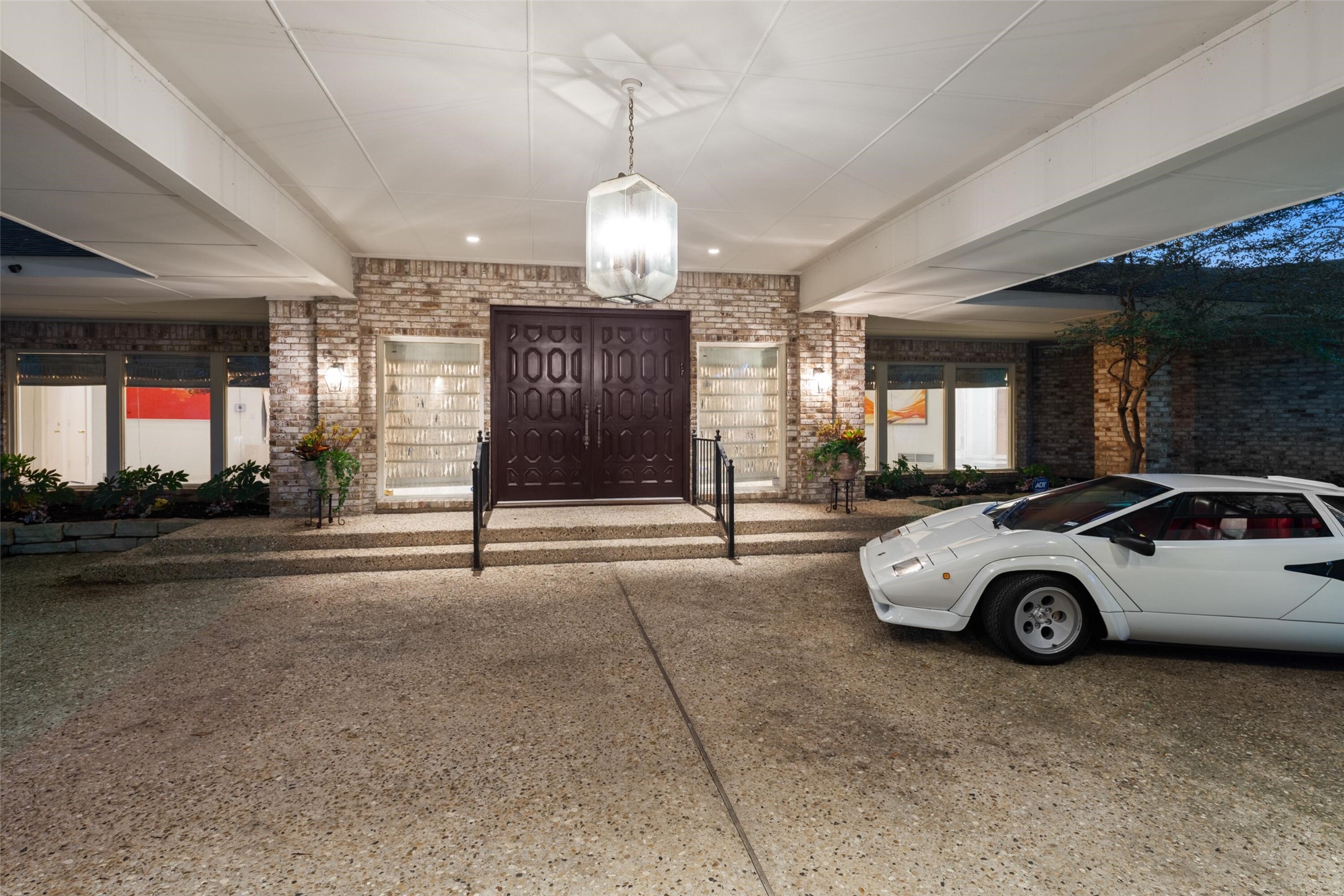 5045 Lakehill Court Dallas TX 75220