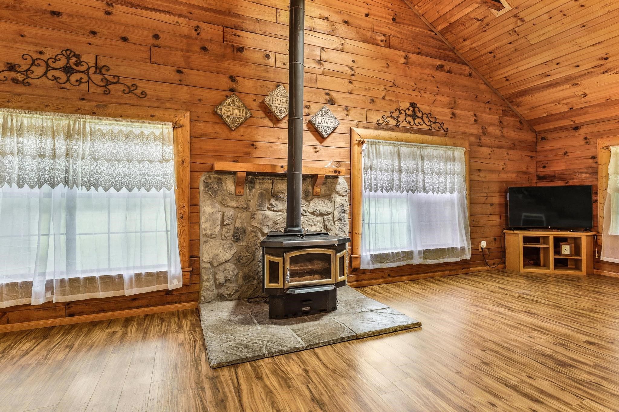 3153 State Road 91 Colbert OK 74733