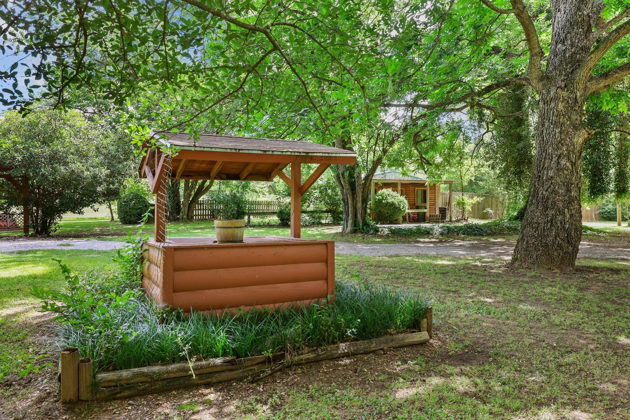 3153 State Road 91 Colbert OK 74733