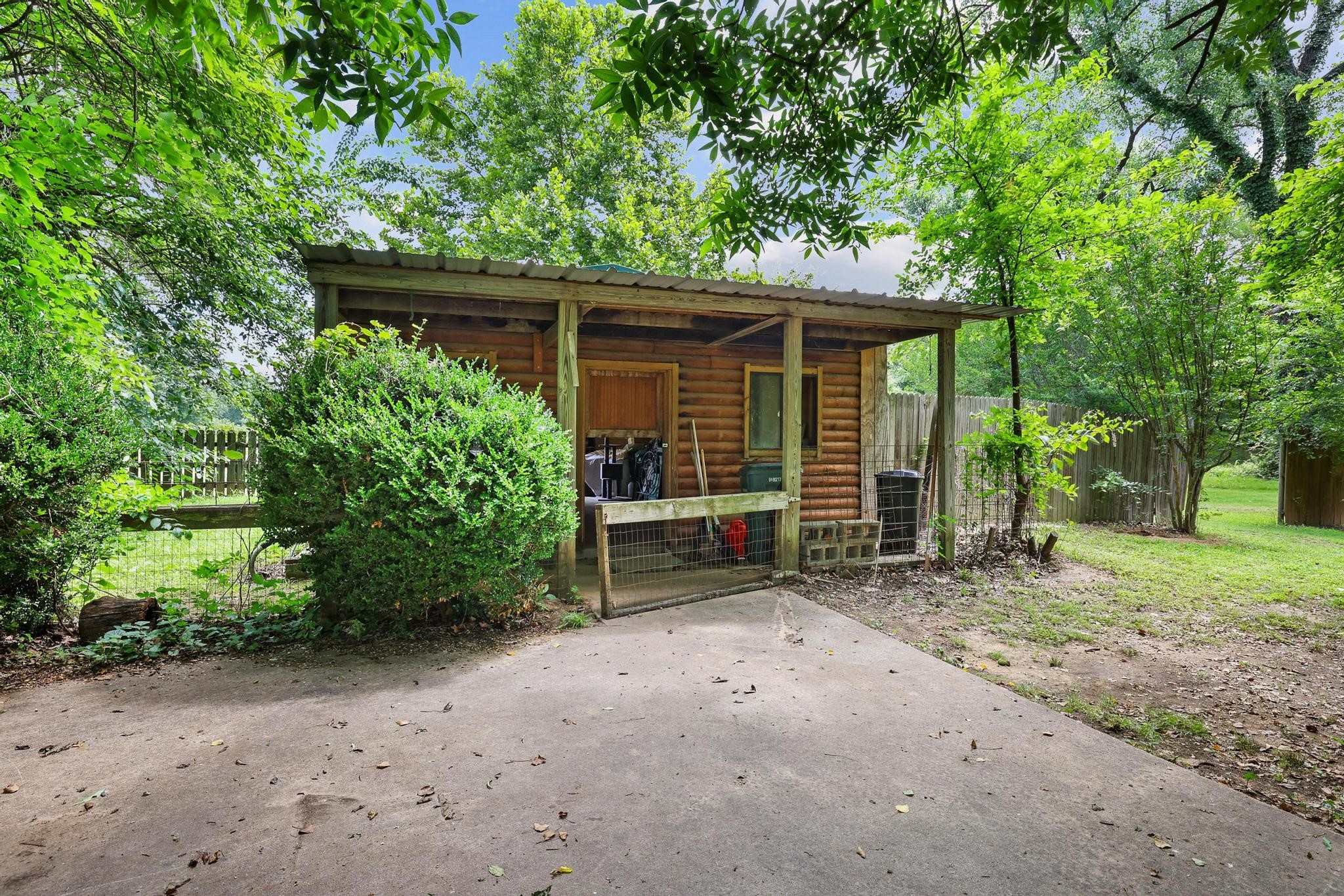 3153 State Road 91 Colbert OK 74733