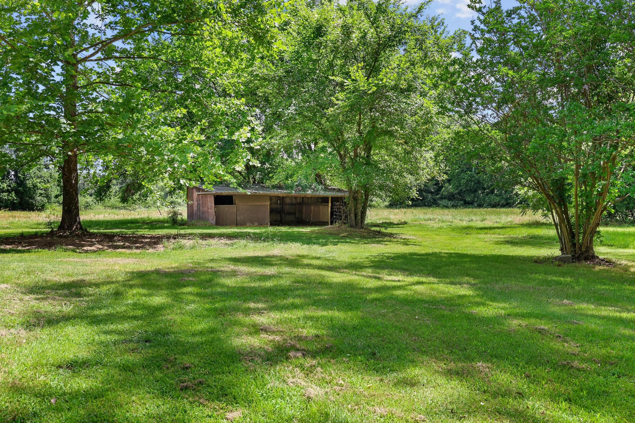 3153 State Road 91 Colbert OK 74733