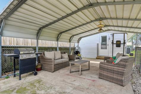 405 Willard Hall Street Leonard TX 75452