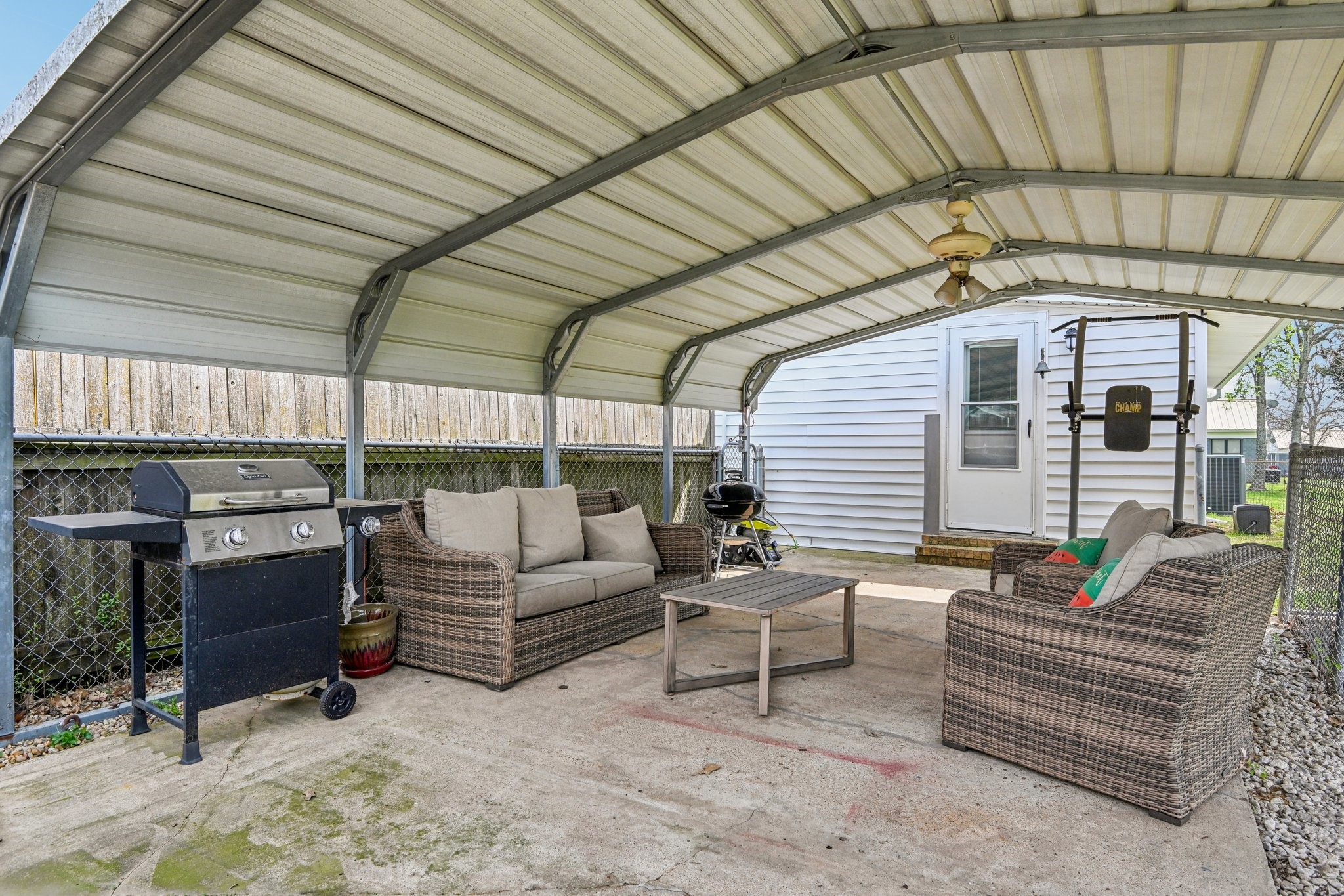 405 Willard Hall Street Leonard TX 75452