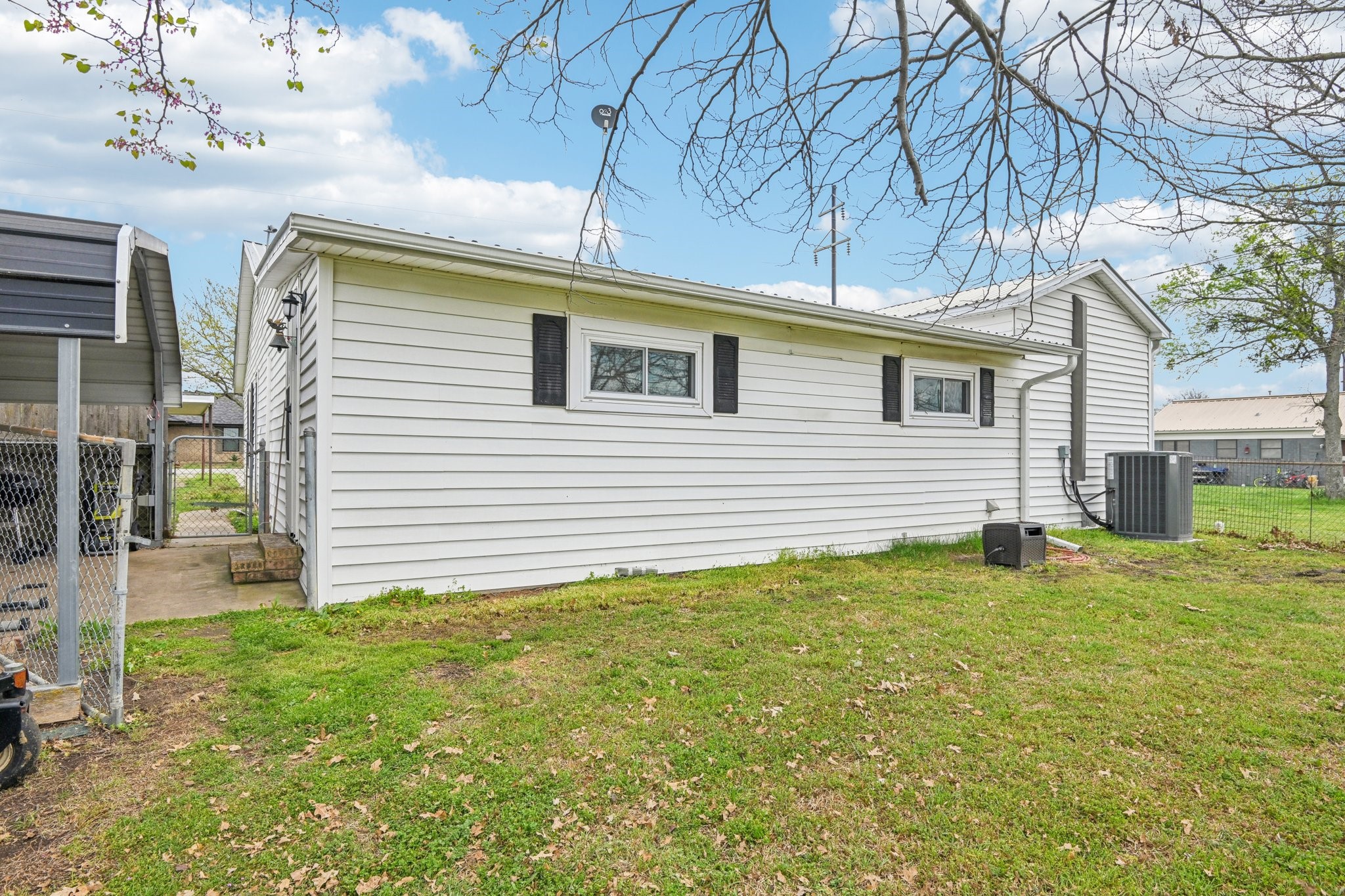 405 Willard Hall Street Leonard TX 75452