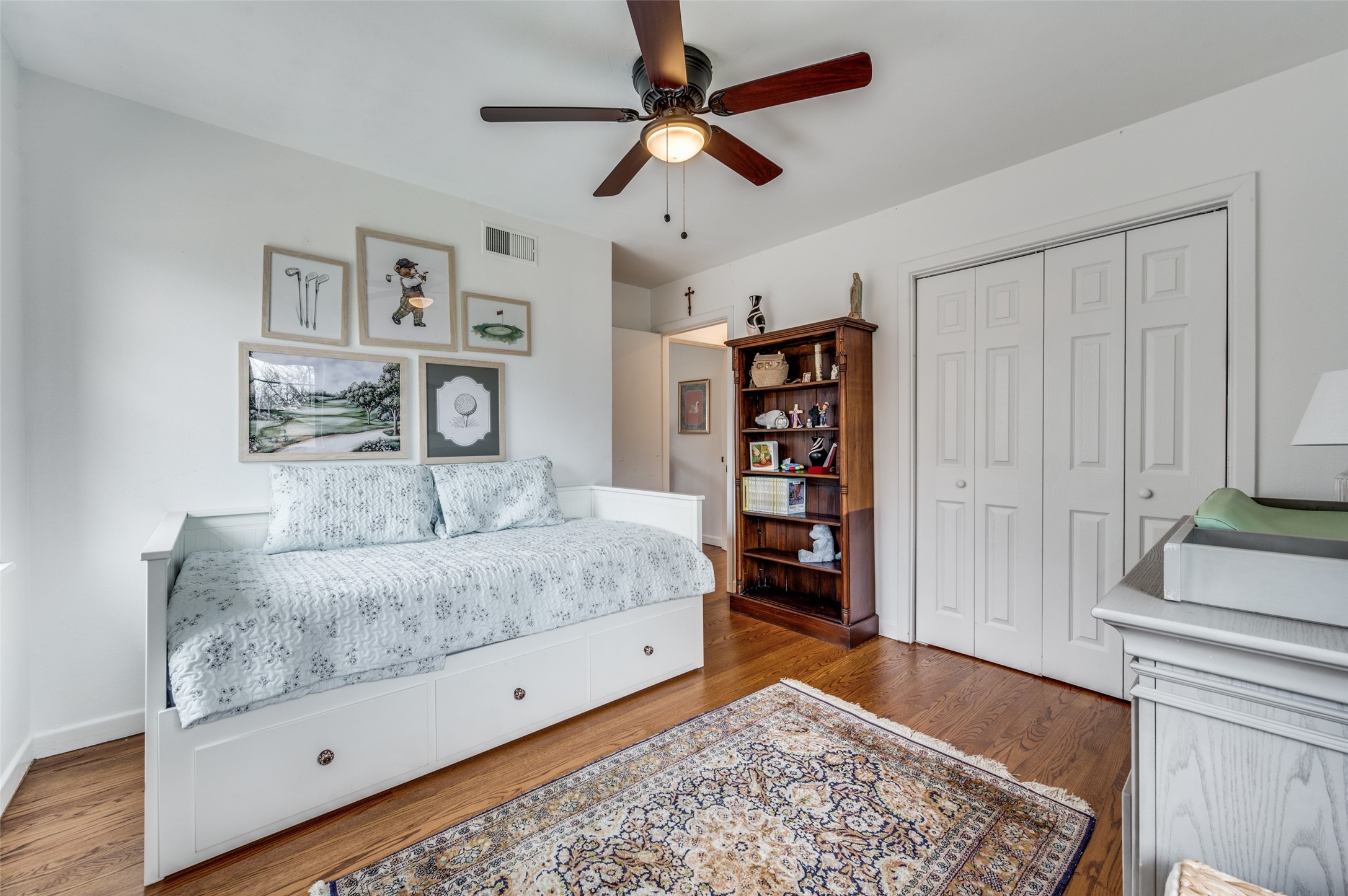 416 Lakeside Drive Irving TX 75062