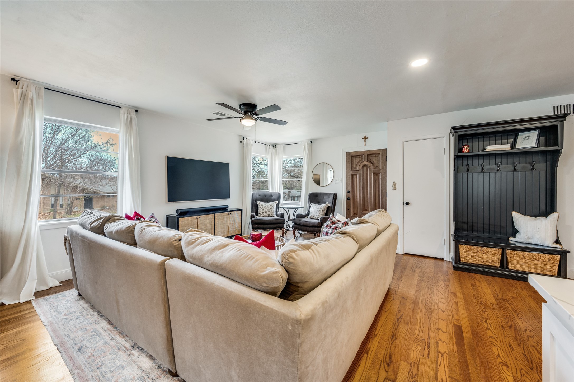 416 Lakeside Drive Irving TX 75062