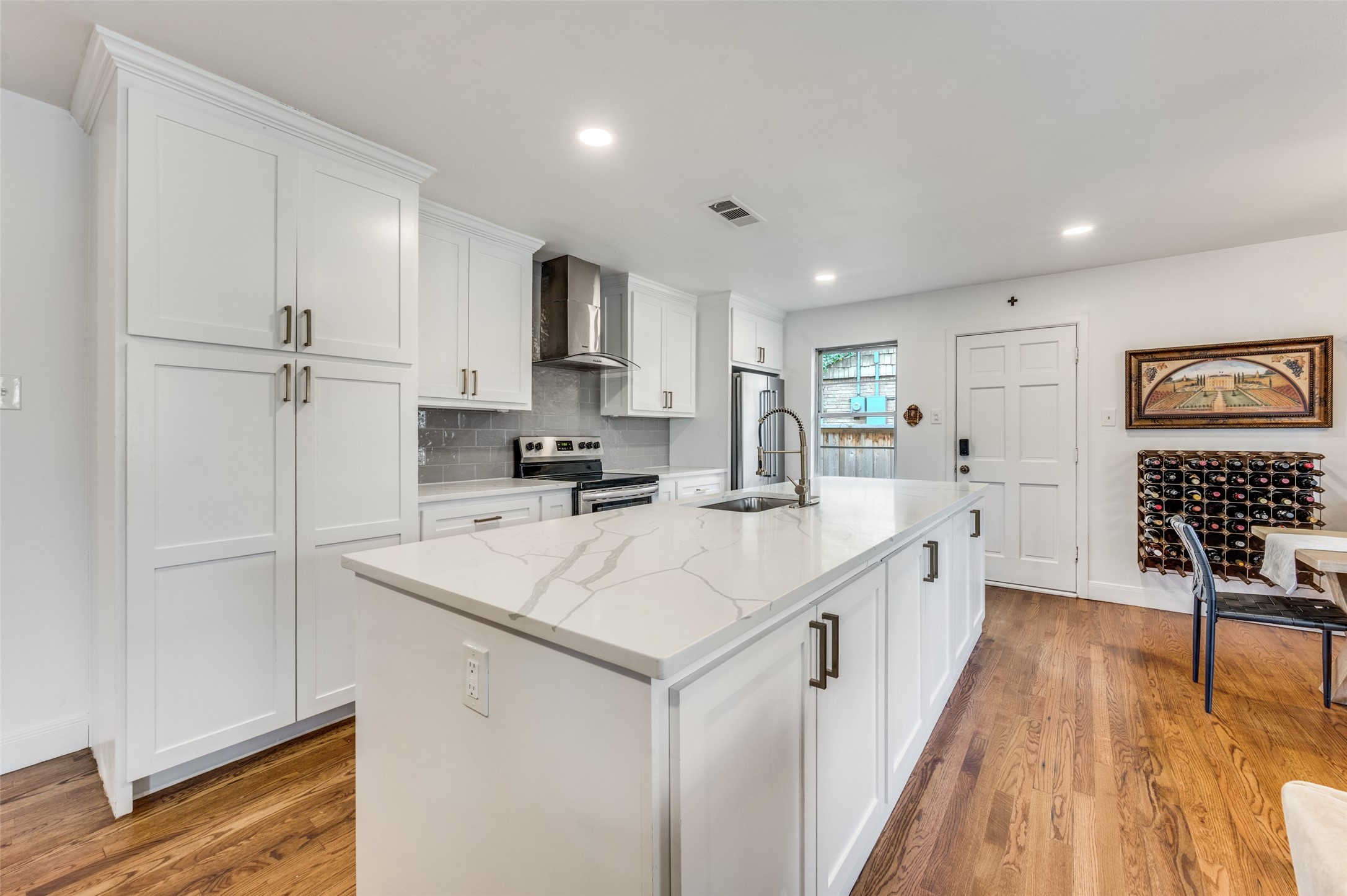 416 Lakeside Drive Irving TX 75062