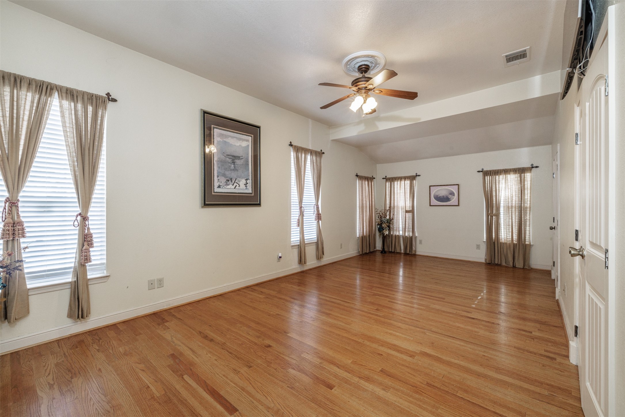 4699 County Road 1600 Alba TX 75410