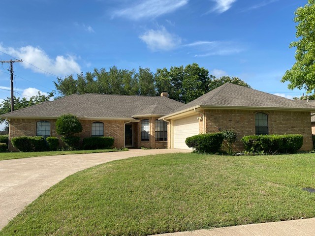 302 Roundabout Drive Midlothian TX 76065
