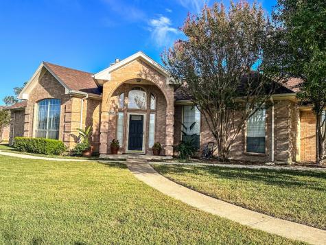 304 Kings Creek Drive Terrell TX 75161