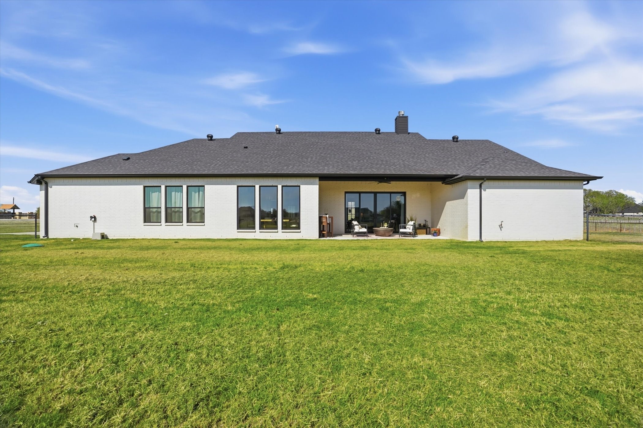 561 Royal Santana Weatherford TX 76087
