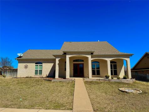 120 Camelot Street Glen Rose TX 76043