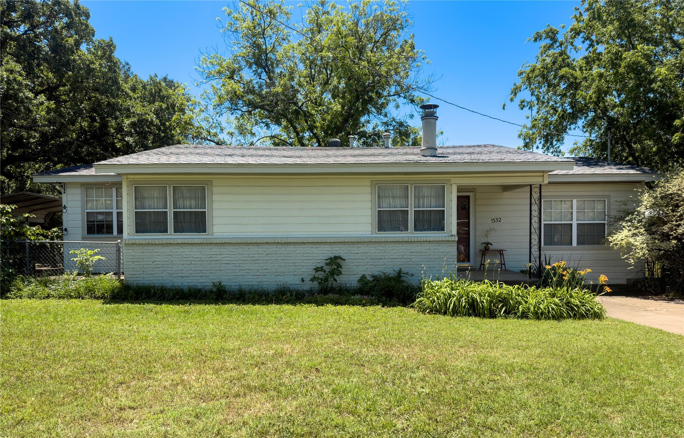 1332 Florea Street Graham TX 76450