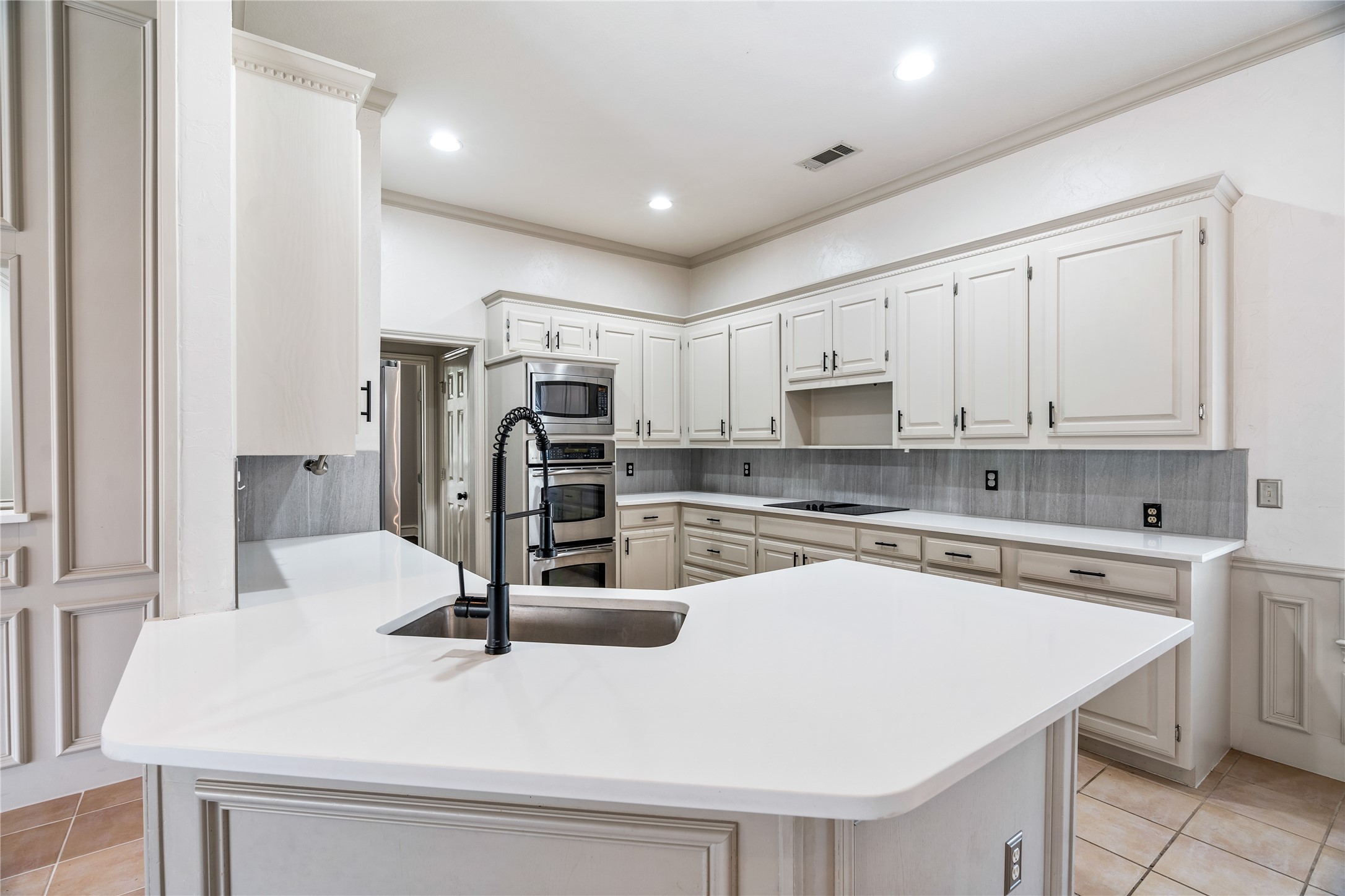5913 Sandhills Circle Plano TX 75093