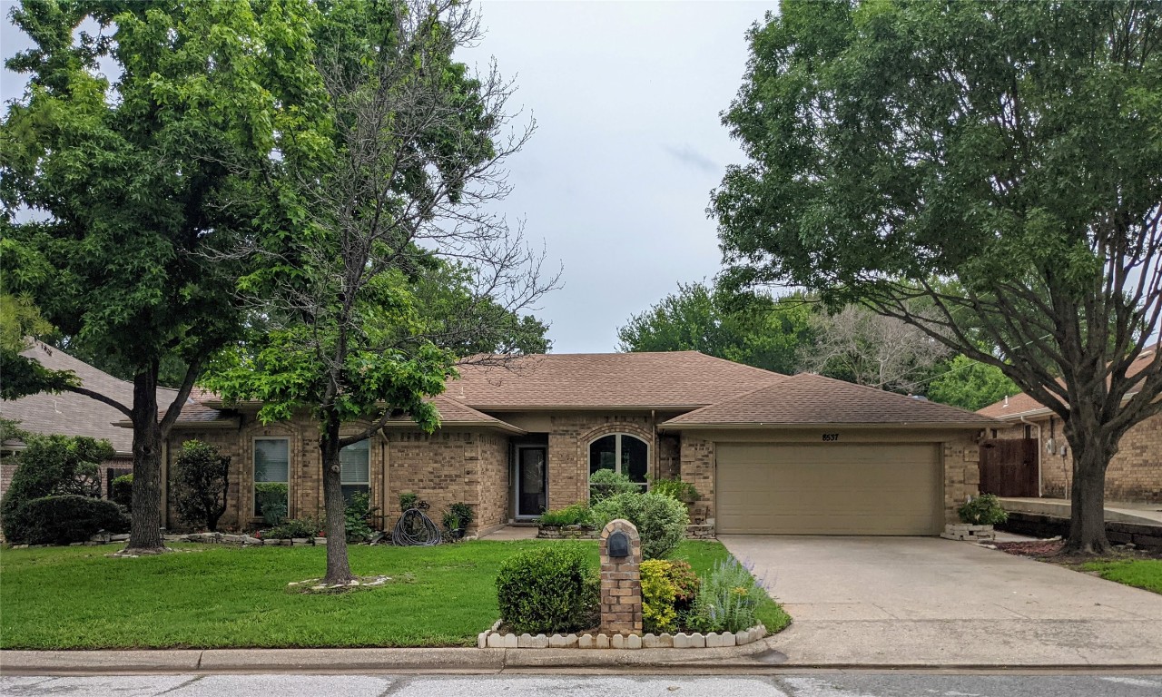 8537 Smith Drive North Richland Hills TX 76182