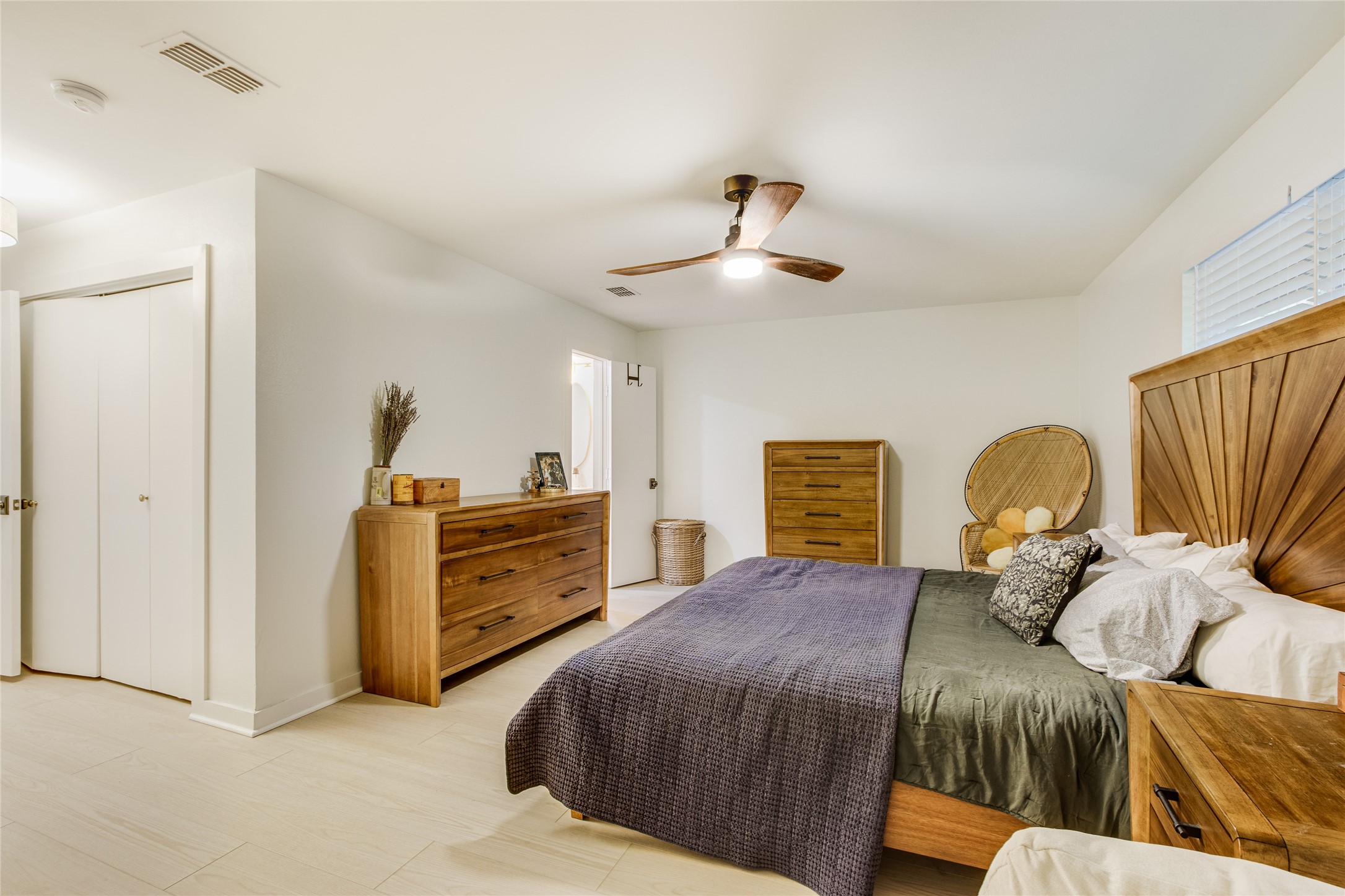1209 Wade Drive Bedford TX 76022