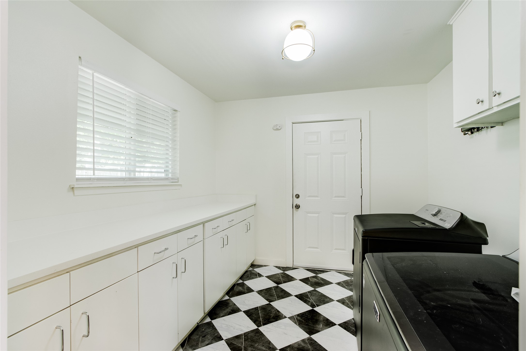 1209 Wade Drive Bedford TX 76022