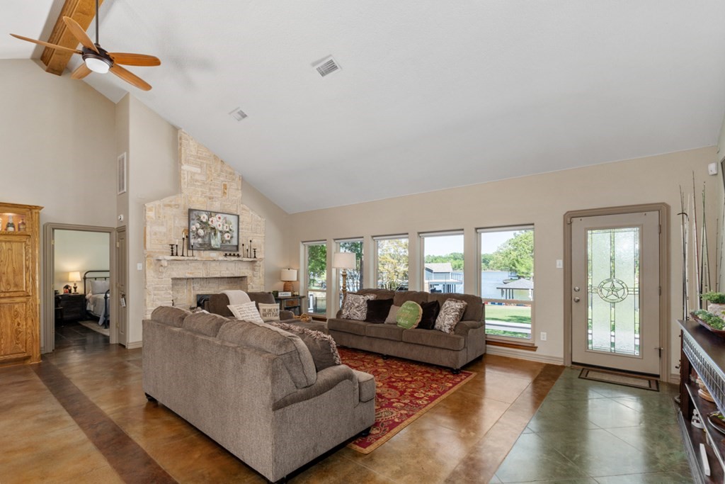 211 N Beverly Drive Malakoff TX 75148