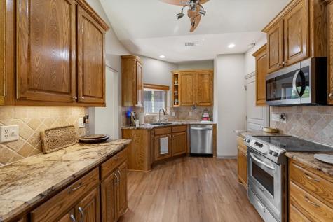 211 N Beverly Drive Malakoff TX 75148