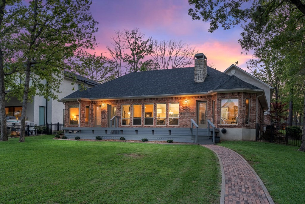 211 N Beverly Drive Malakoff TX 75148