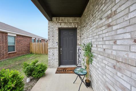 1927 Churchill Downs Drive Seagoville TX 75159