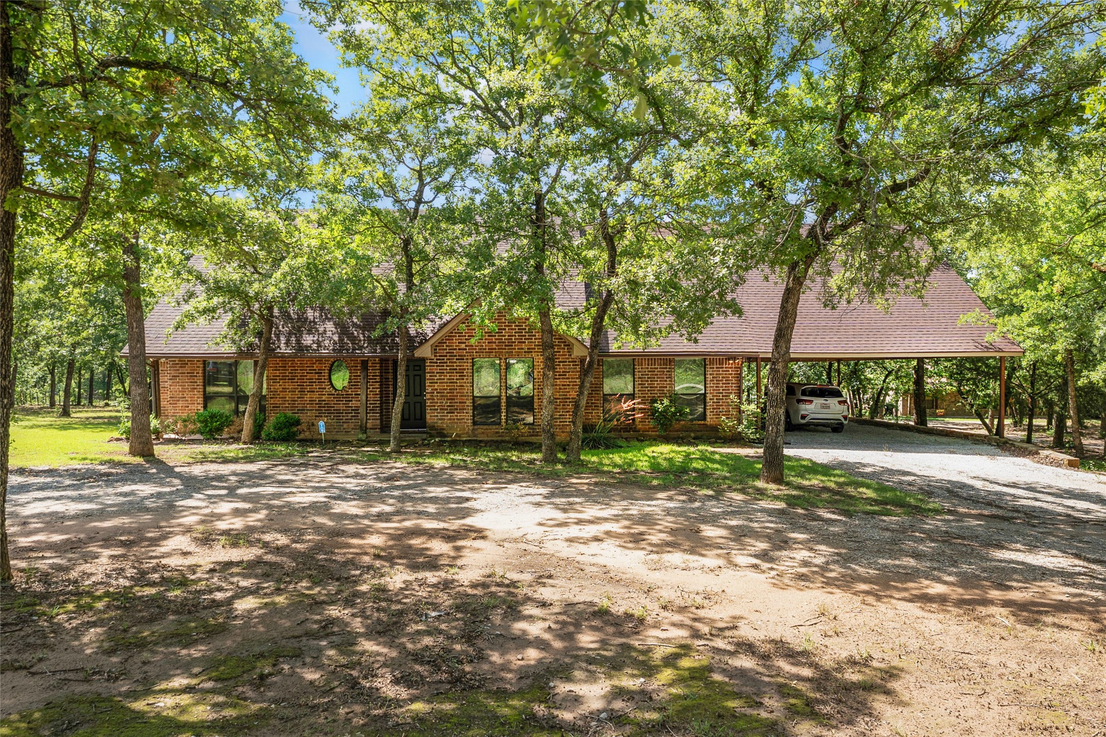 483 County Road 1591 Sunset TX 76270