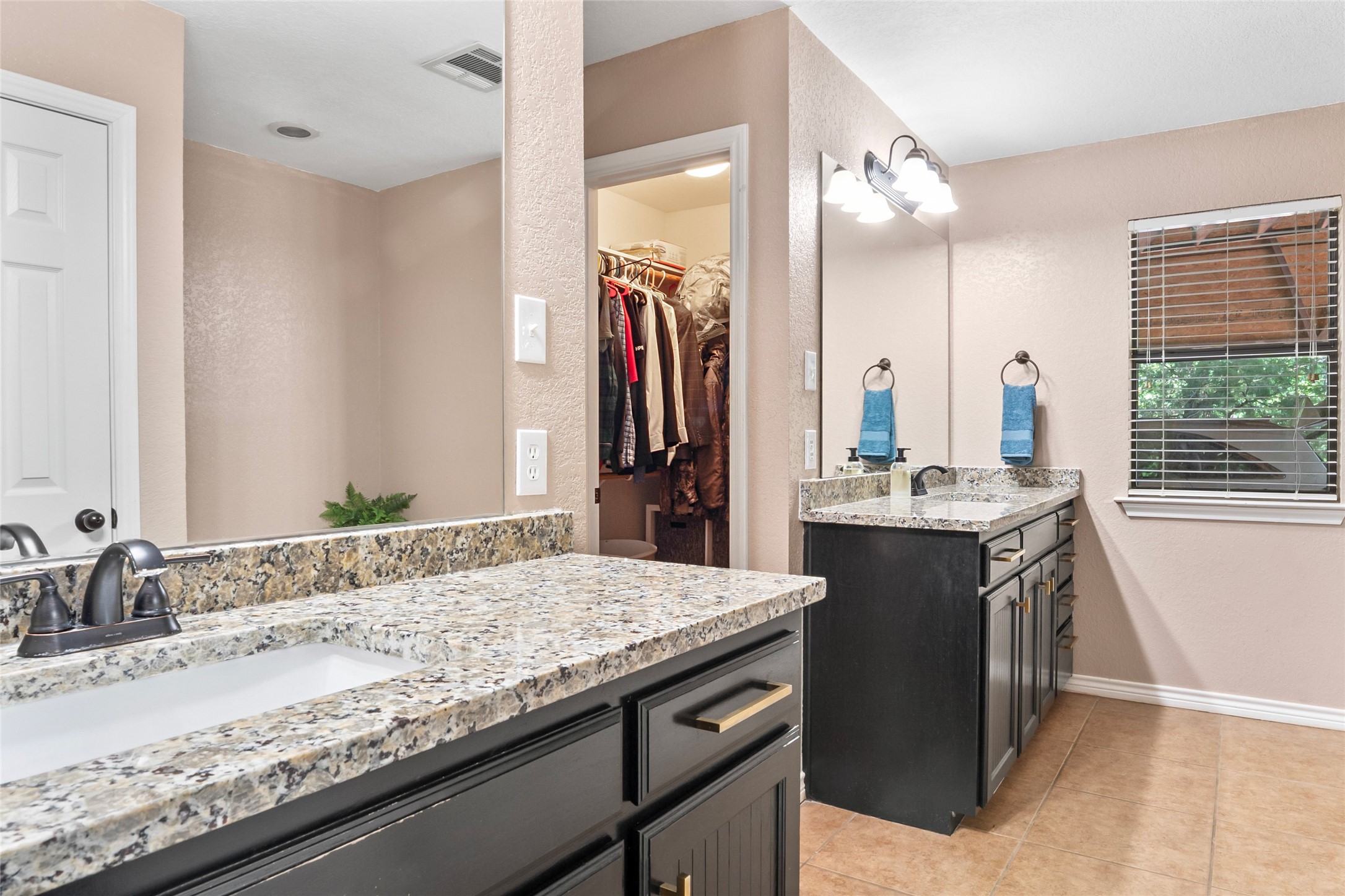 483 County Road 1591 Sunset TX 76270