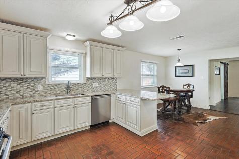 1005 Hopkins Drive Denton TX 76205