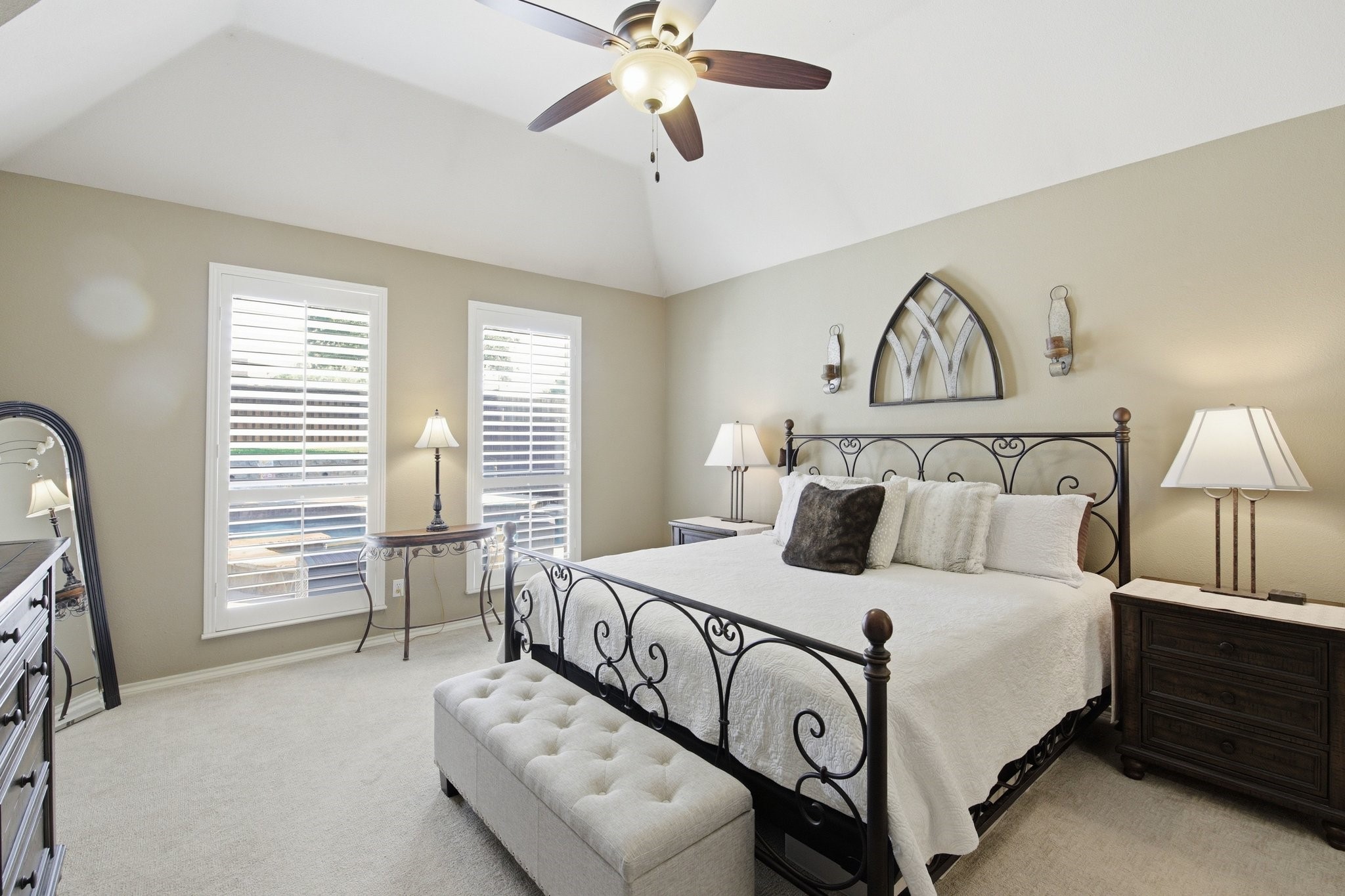 1117 Crestview Drive Bedford TX 76021
