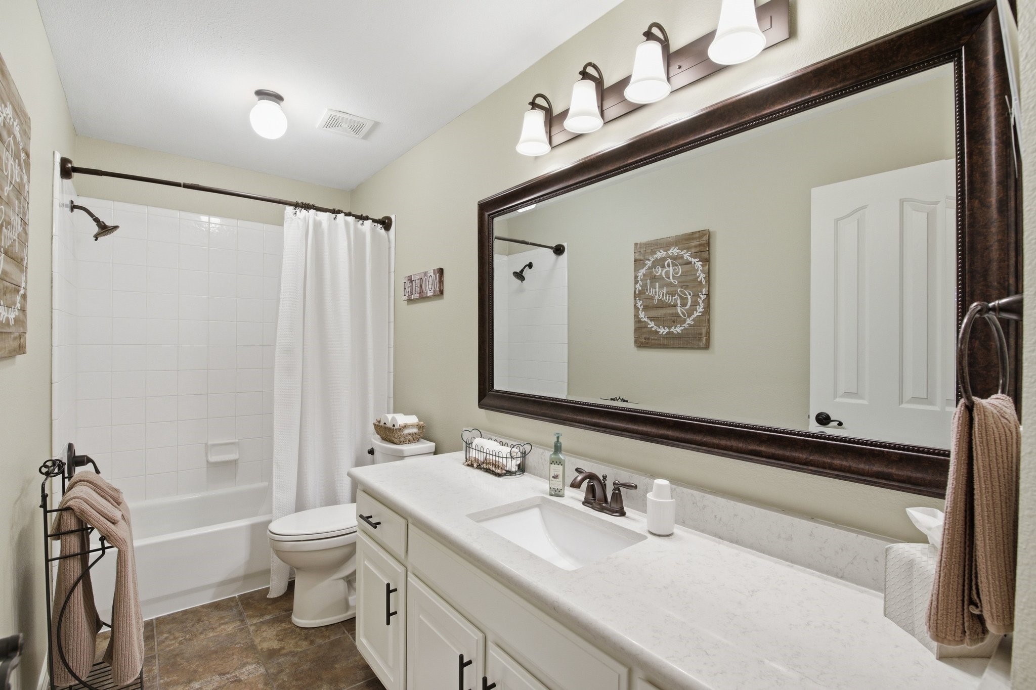 1117 Crestview Drive Bedford TX 76021