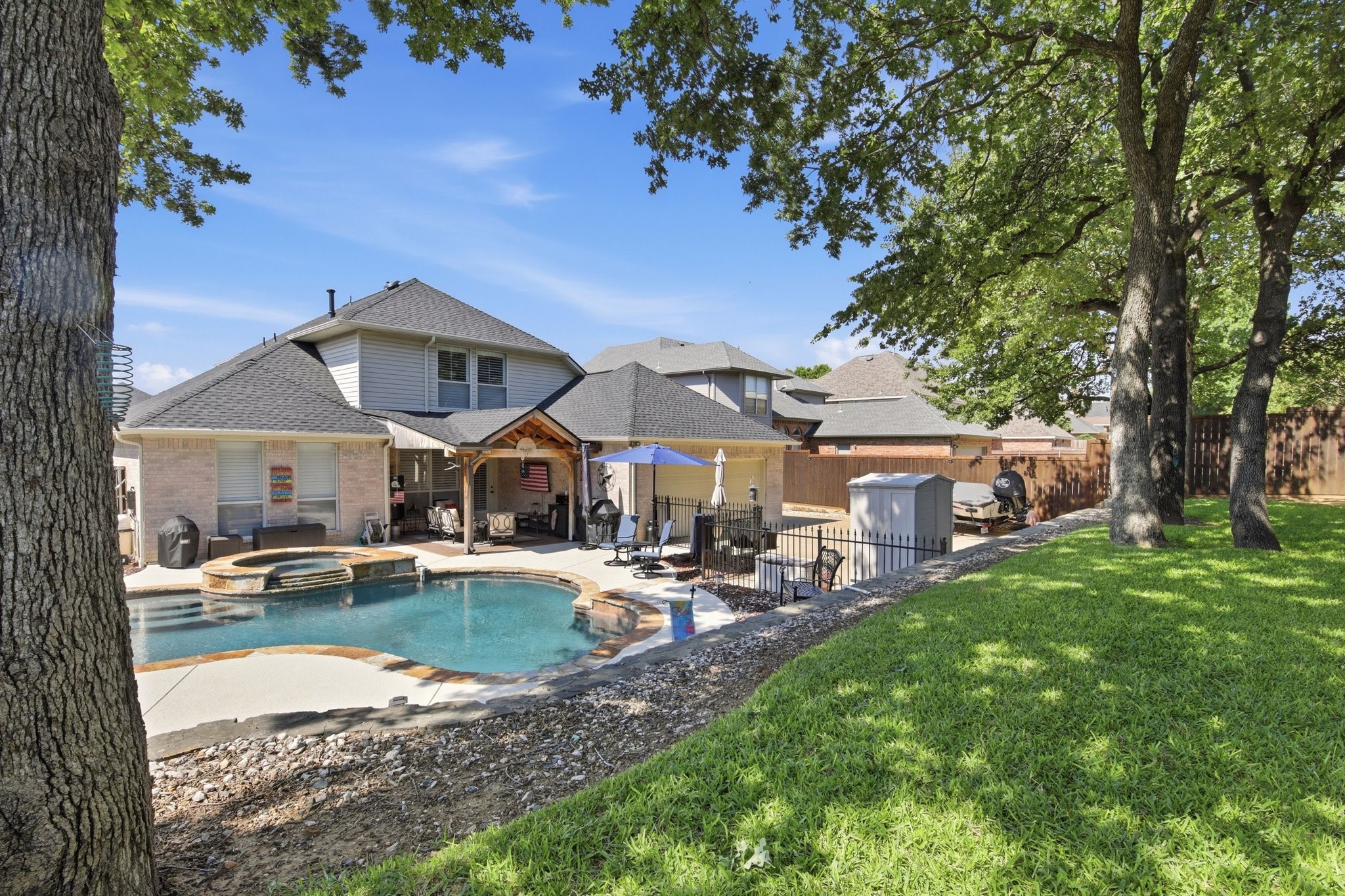 1117 Crestview Drive Bedford TX 76021