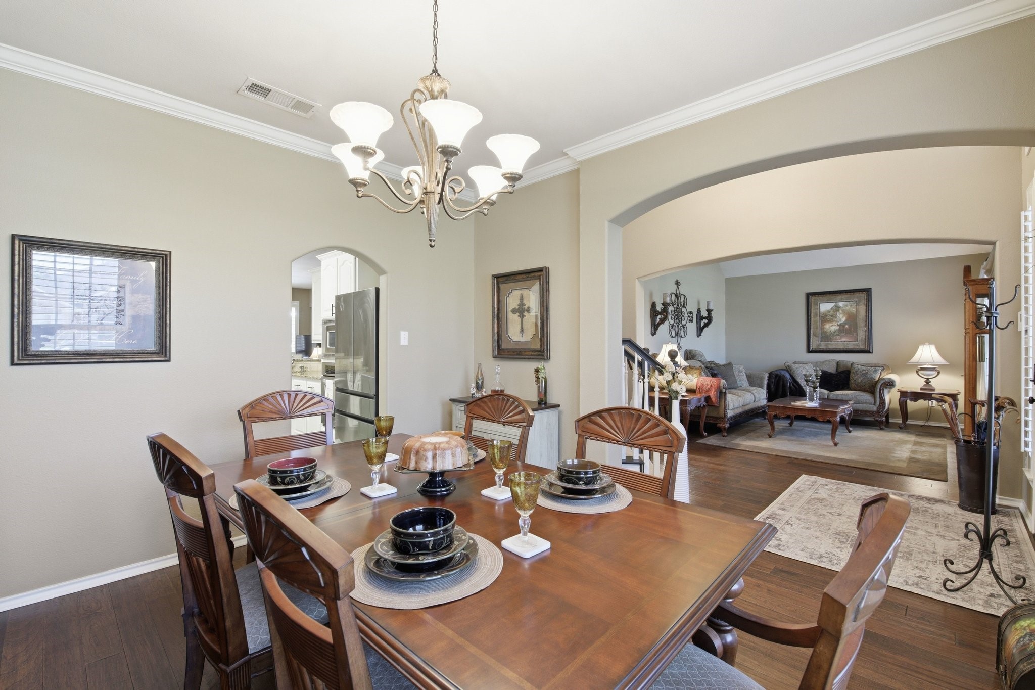 1117 Crestview Drive Bedford TX 76021