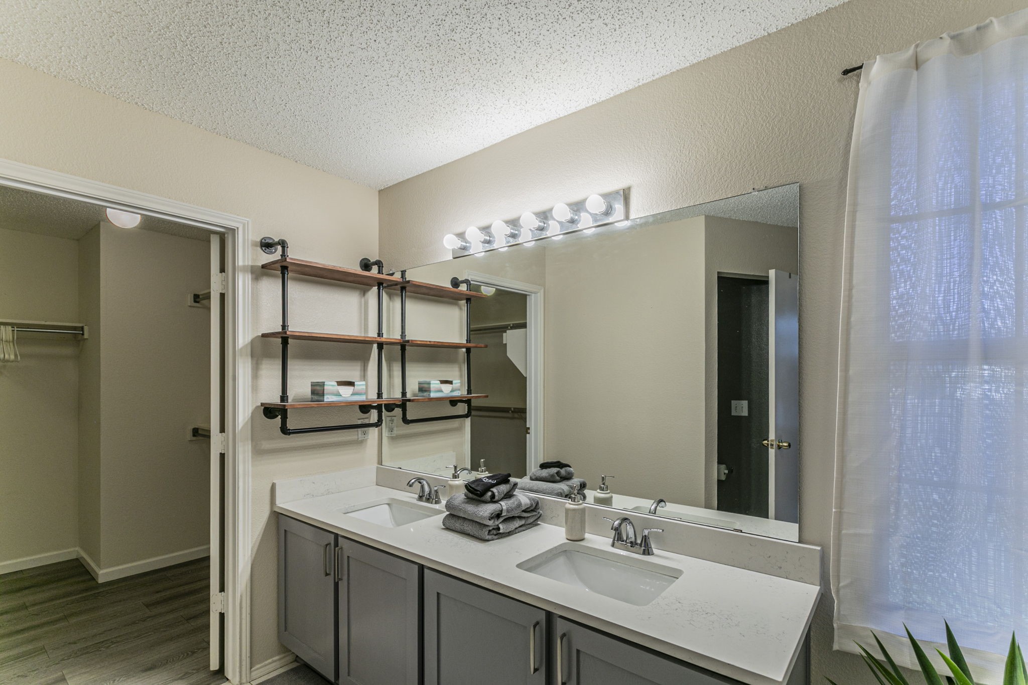 226 Yale Boulevard Glenn Heights TX 75154