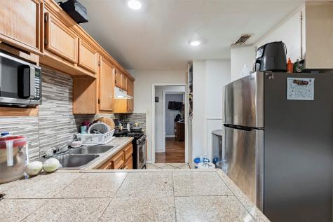 2211 Cloverdale Street Arlington TX 76010