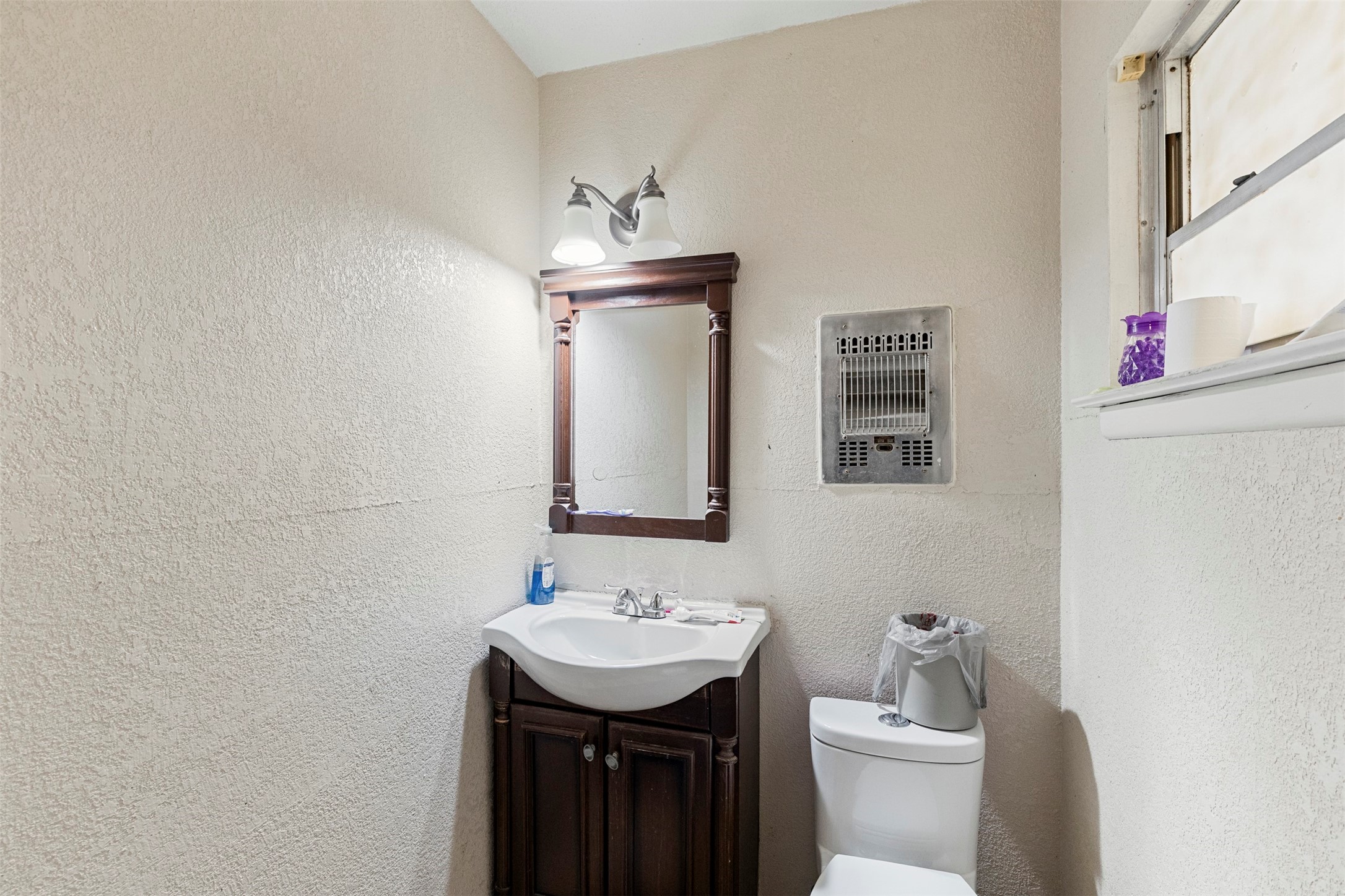 2211 Cloverdale Street Arlington TX 76010
