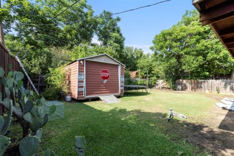 2211 Cloverdale Street Arlington TX 76010