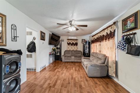 2211 Cloverdale Street Arlington TX 76010
