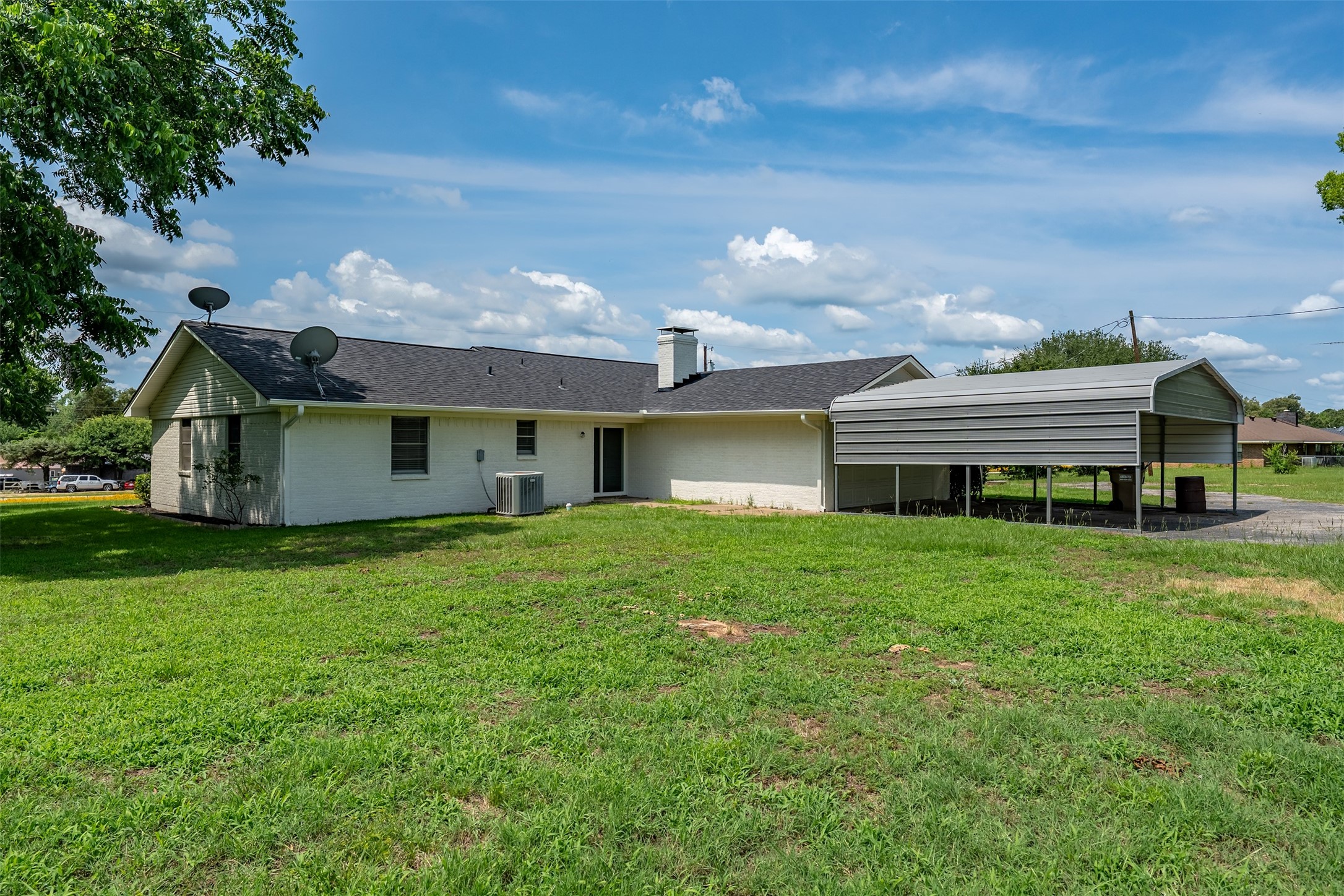 3015 E Us Highway 80 Mineola TX 75773
