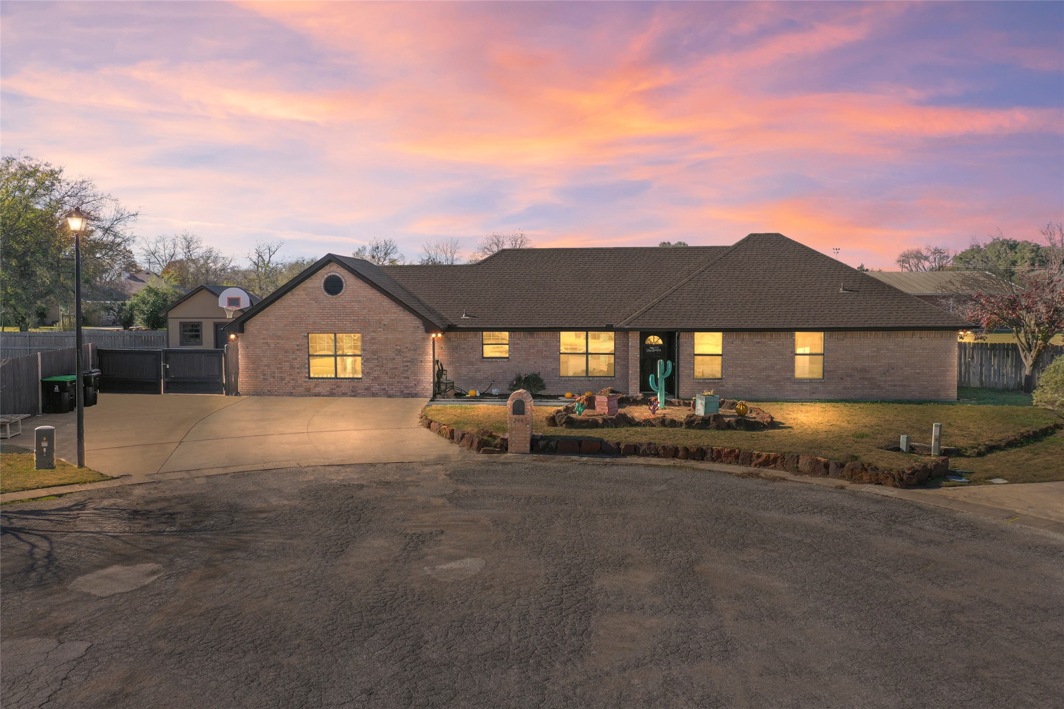 244 Point Circle Pilot Point TX 76258