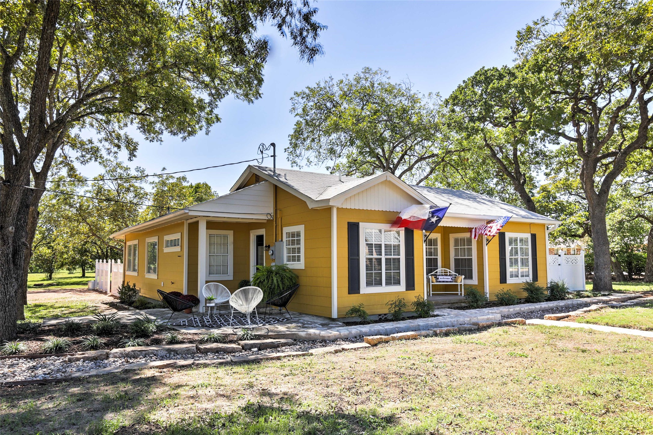 809 E Highway Street Fredericksburg TX 78624