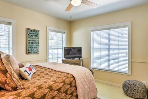 809 E Highway Street Fredericksburg TX 78624