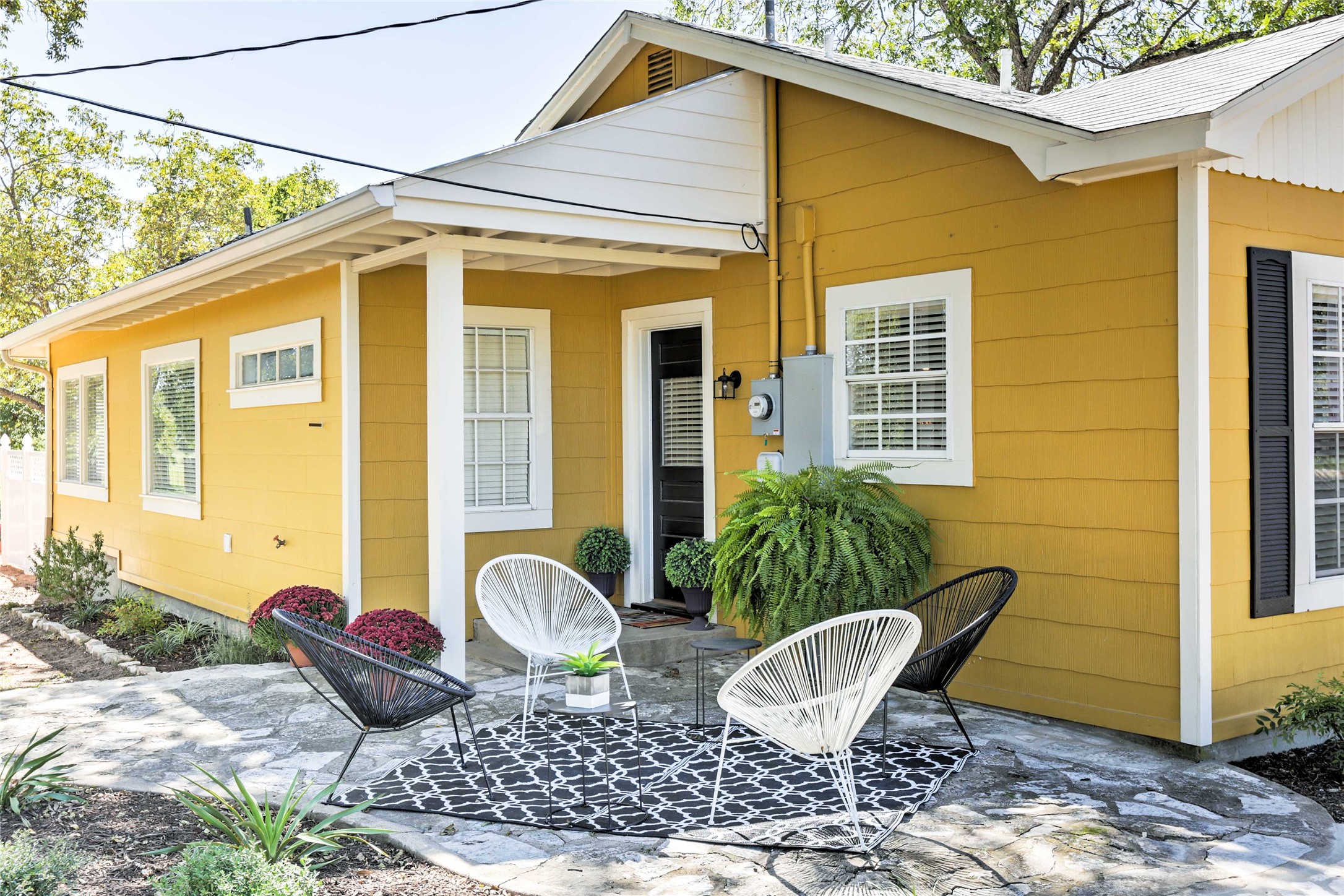 809 E Highway Street Fredericksburg TX 78624